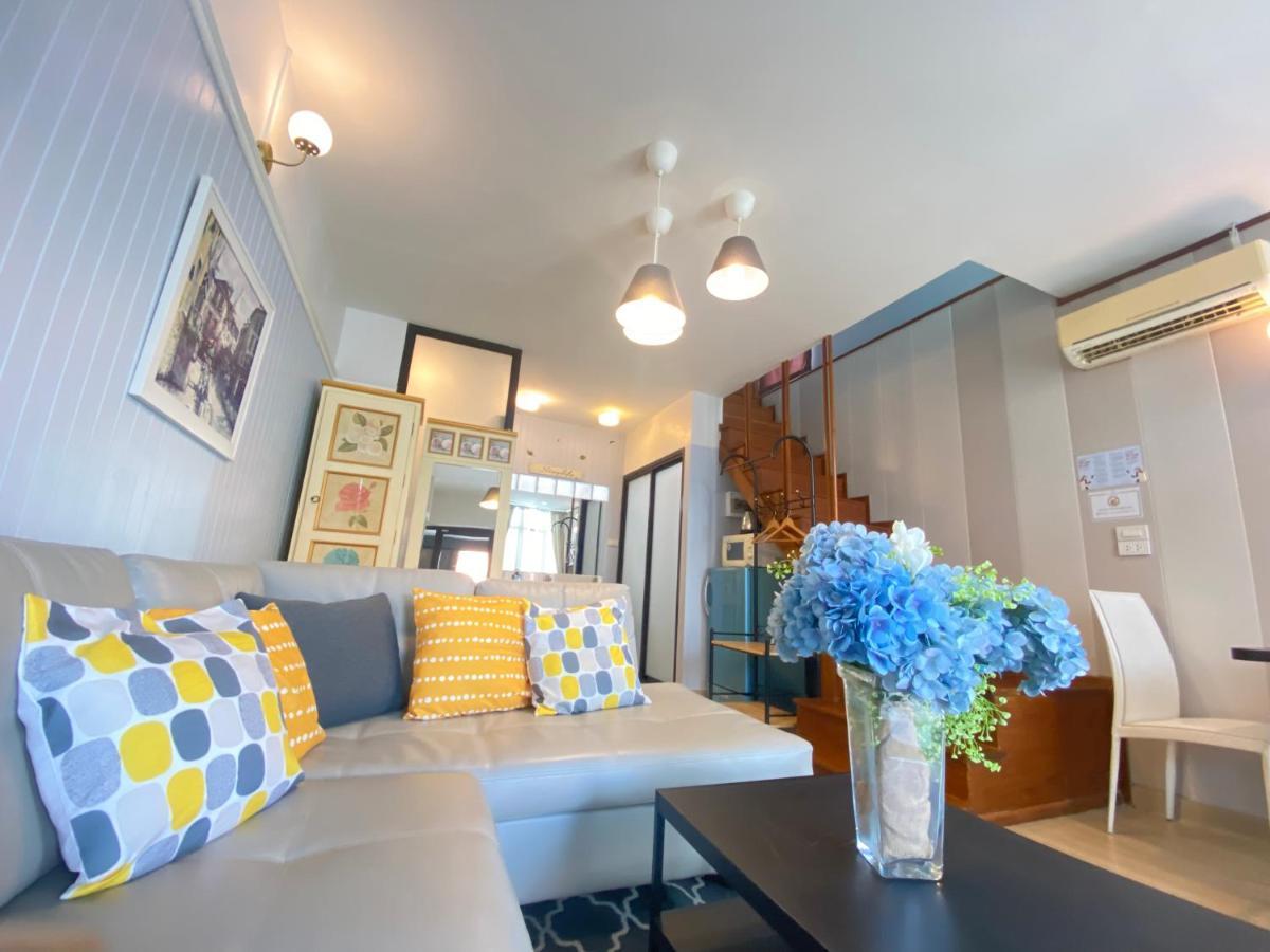 La Riva Boutique Hotel Kamphaeng Phet Exteriör bild
