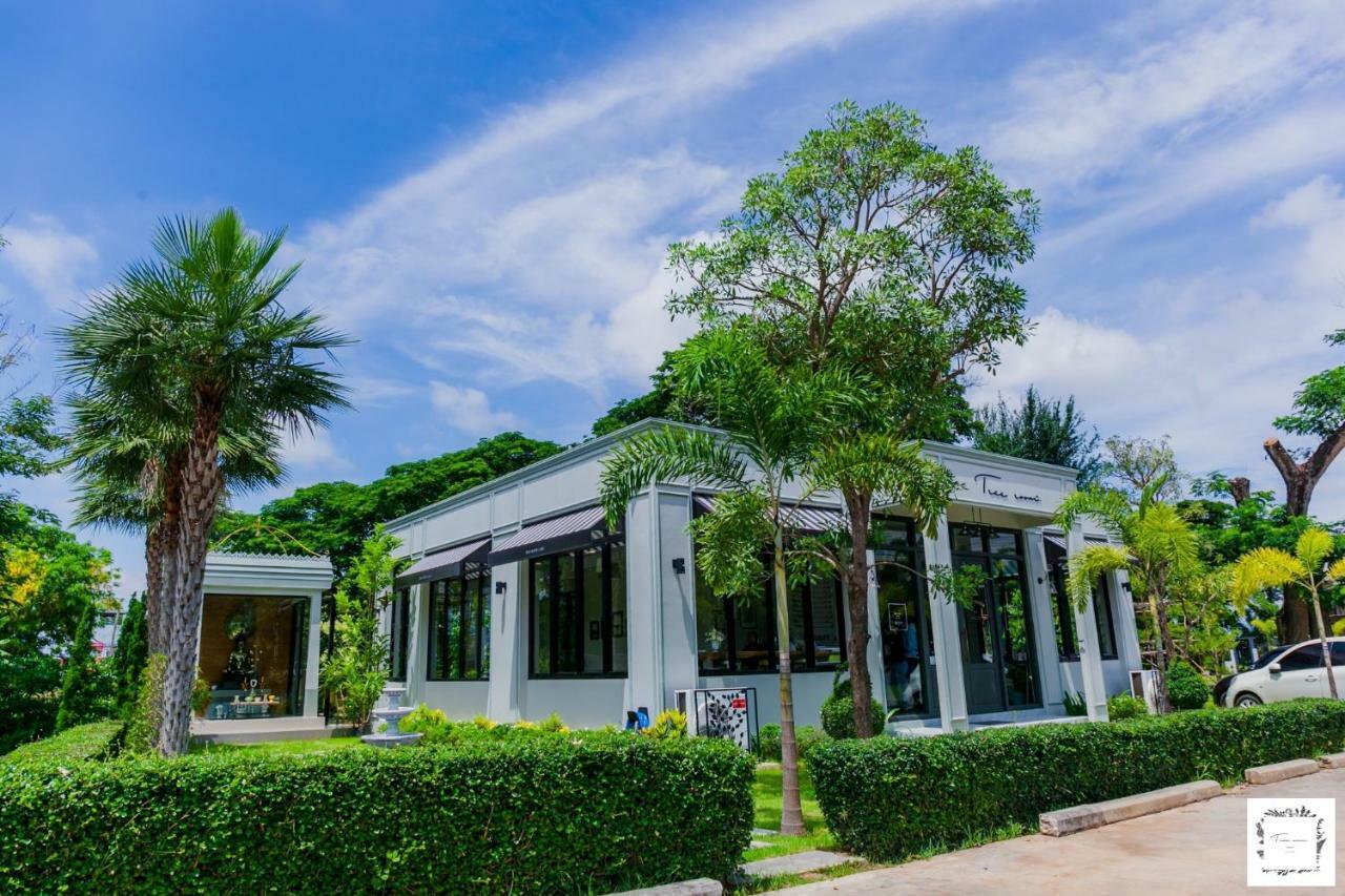 La Riva Boutique Hotel Kamphaeng Phet Exteriör bild