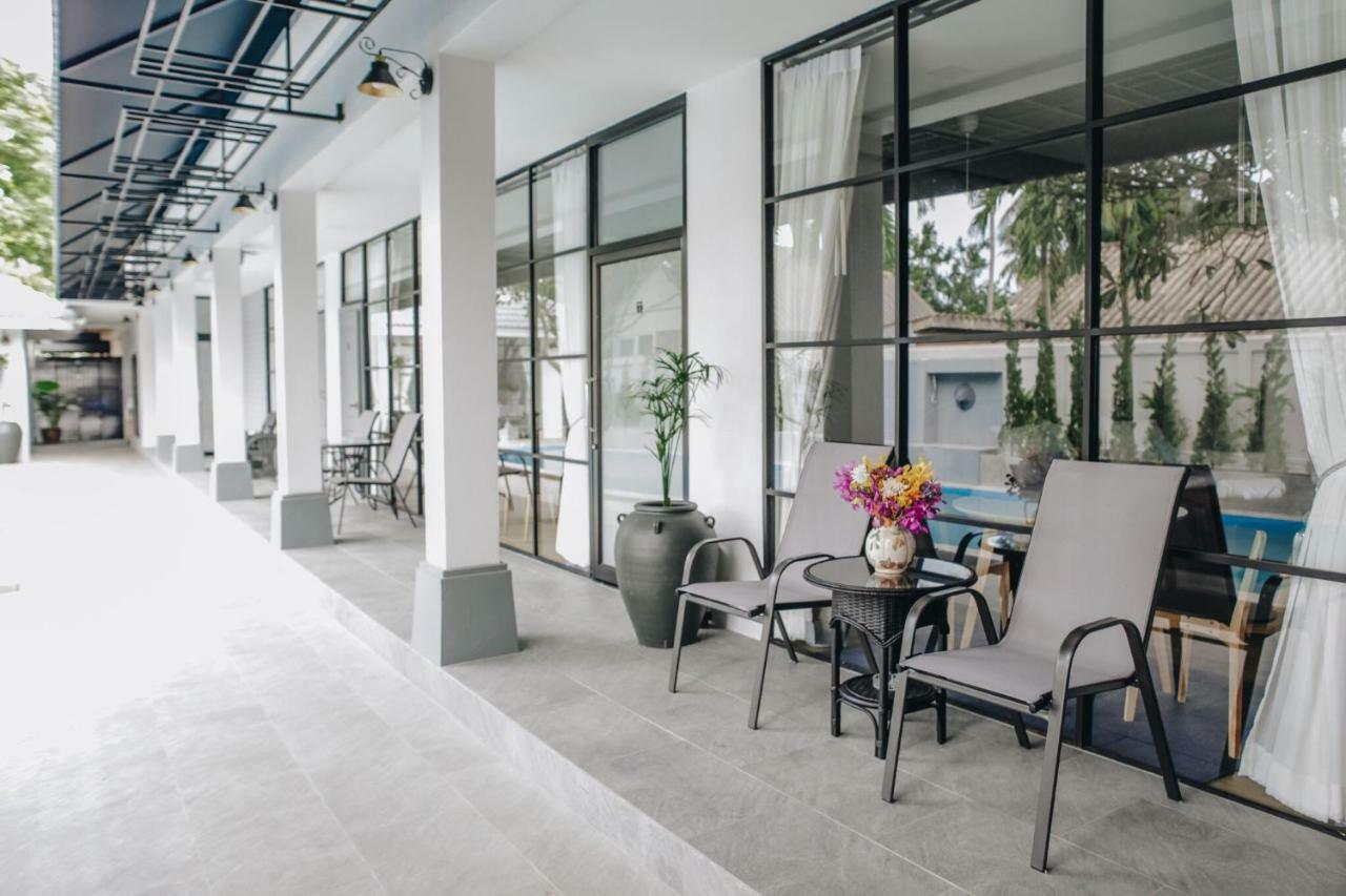 La Riva Boutique Hotel Kamphaeng Phet Exteriör bild